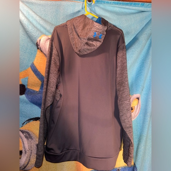 Under Armour Men’s Hoodie - Picture 3 of 3